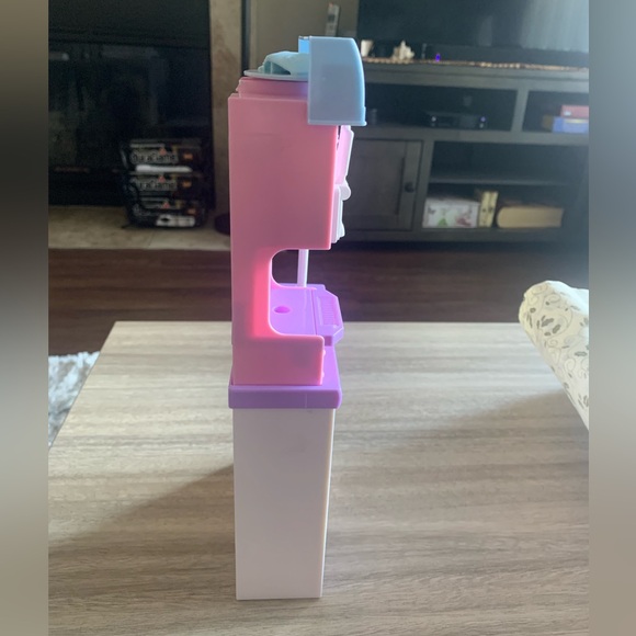 NWOT Mattel Barbie Ice Cream Shop Replacement Playset Stand 11.5 x 4.75 inches - Picture 3 of 6